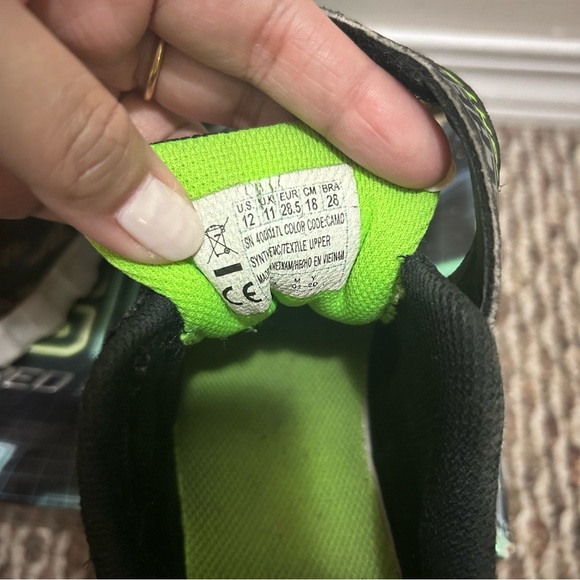 Sketchers flex-glow size 12 - Picture 3 of 5